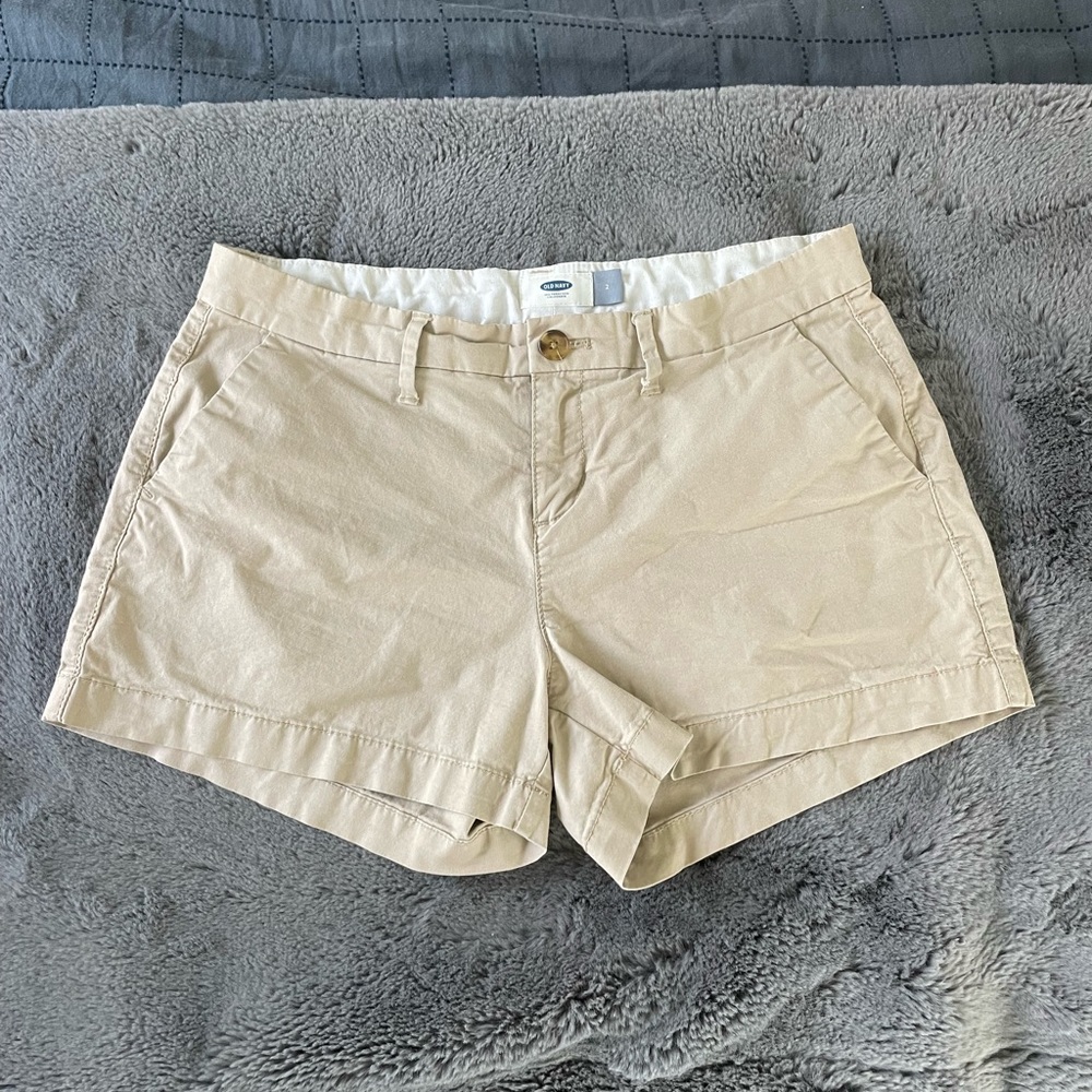Khaki shorts